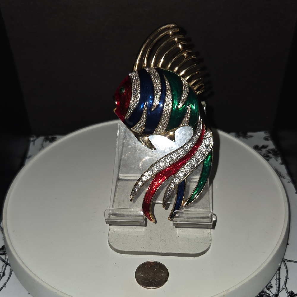 Vibrant Multicolor Fish Brooch